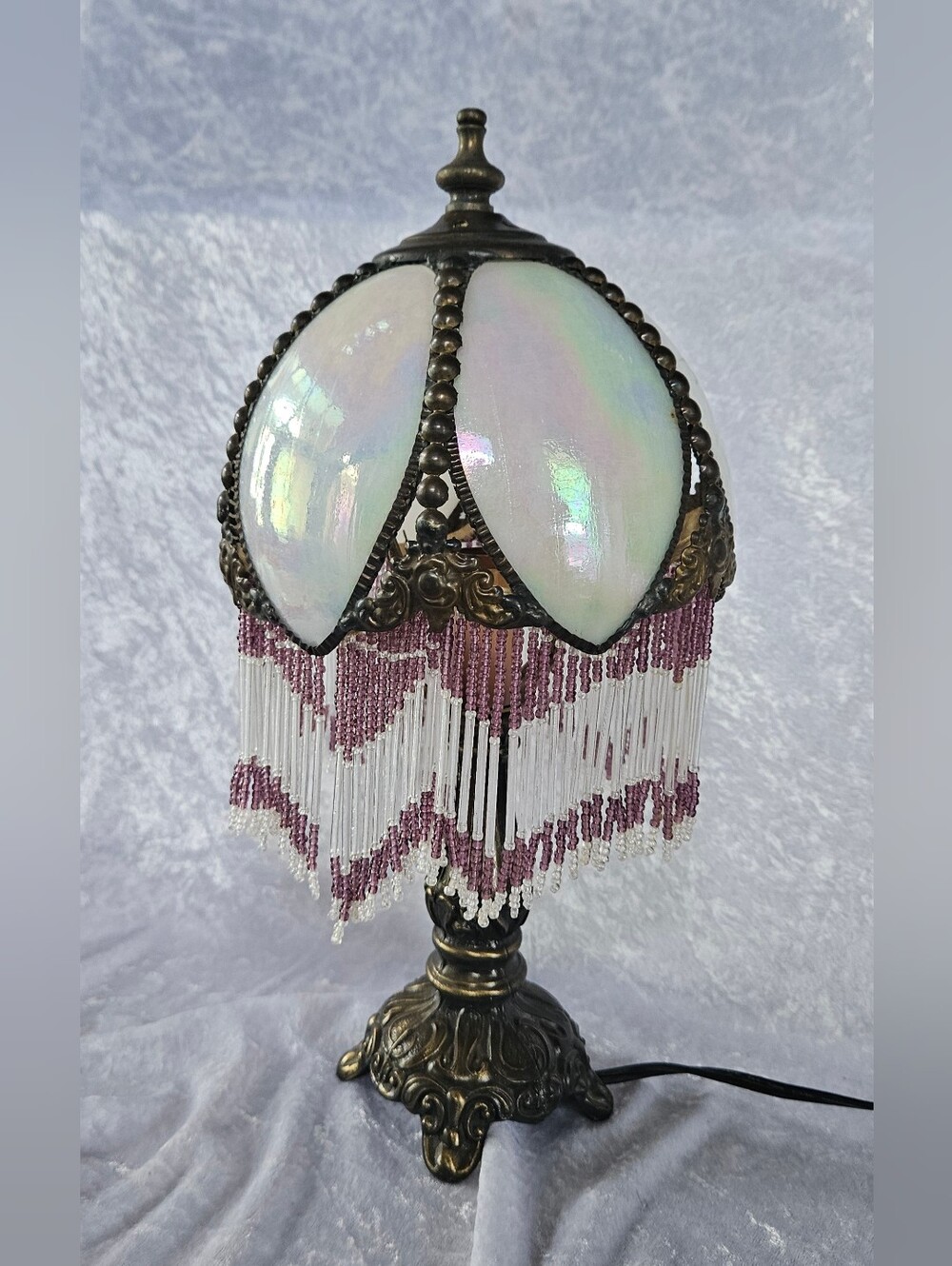 Vintage-Style Iridescent and Pink Beaded Table Lamp - UnbrandedVintage Victorian